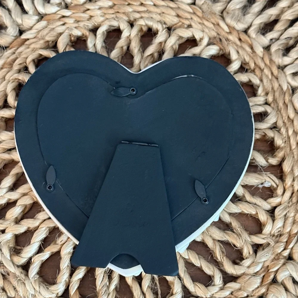 Ceramic Heart Photo Frame White Floral Wedding Valentine‎ Cottagecore 7.5